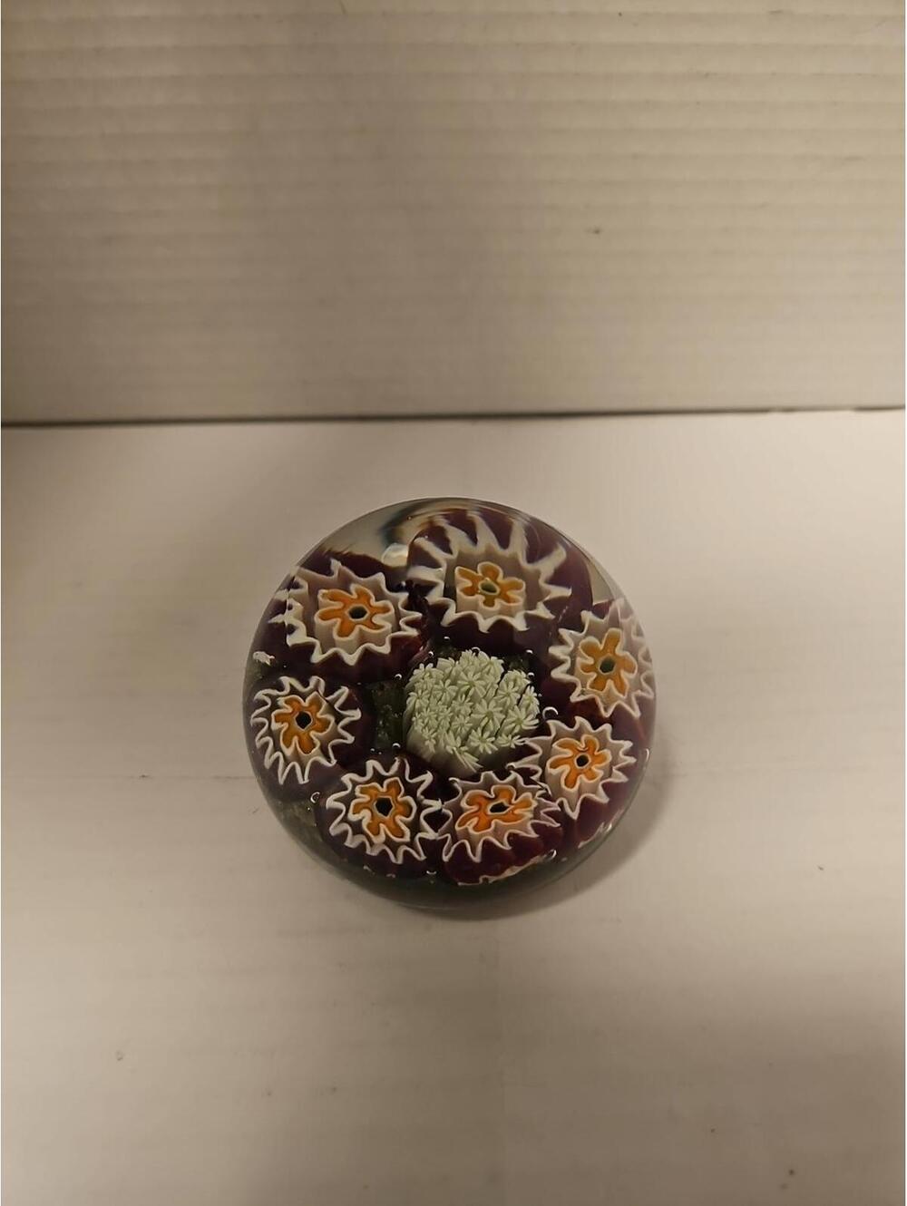Murano Vetreria 3 Fiori/ALT millefiori paperweight